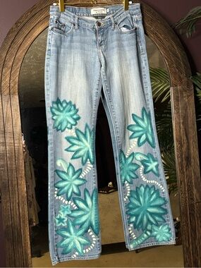 🌸 CUSTOM HAND-PAINTED Y2K ABERCROMBIE JEANS 🌸